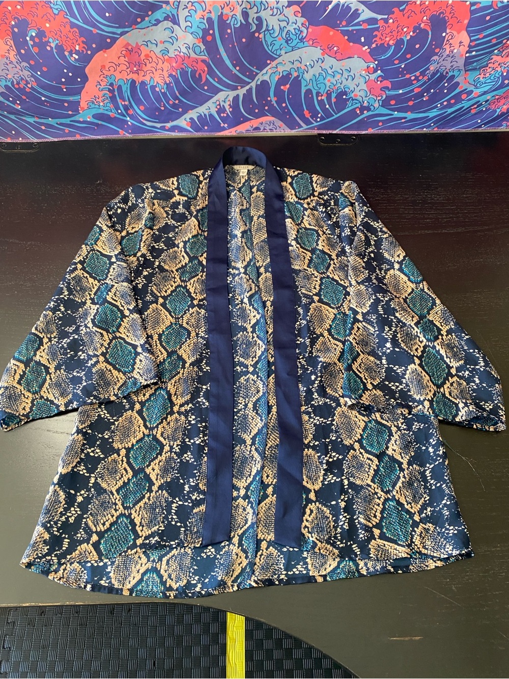 Guess Navy & Teal Snake-Print Kimono Blazer
